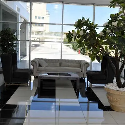 Flora Suites Atasehir Estambul 0*,