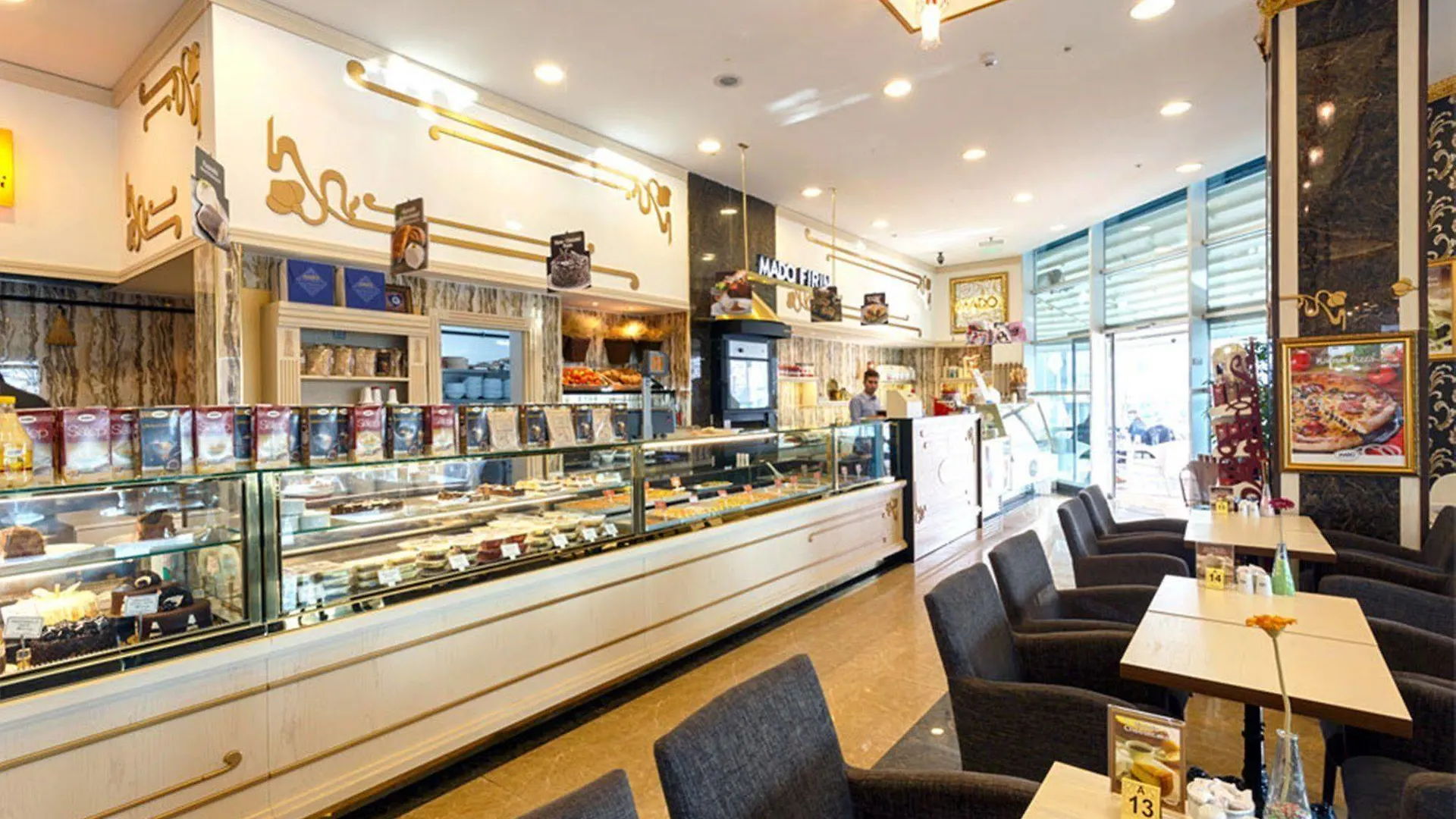 Flora Suites Atasehir Estambul 0*,