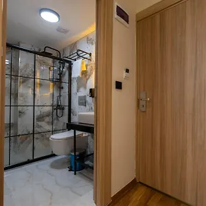  Gazde/Camere de închiriat Hopefull